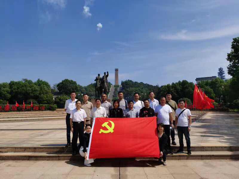 胜天国际-梦想照进现实,努力成就未来!